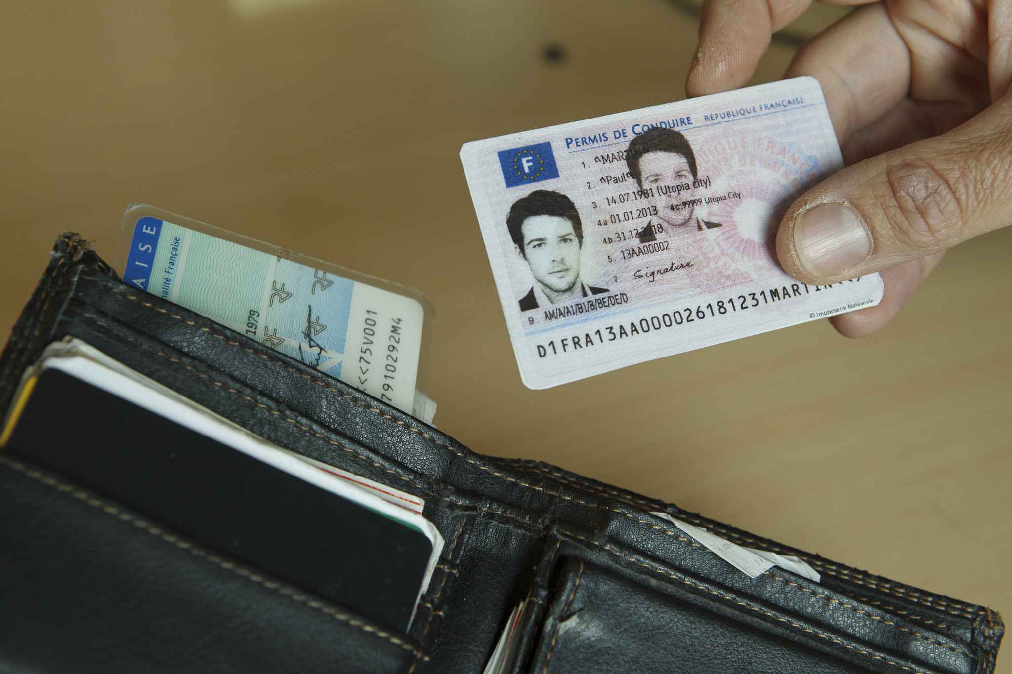 Peut on aller au casino avec permis de conduire