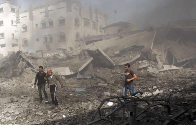 Un bombardement isarélien à Gaza, le 18 novembre 2012. Un bombardement isarélien à Gaza, le 18 novembre 2012.