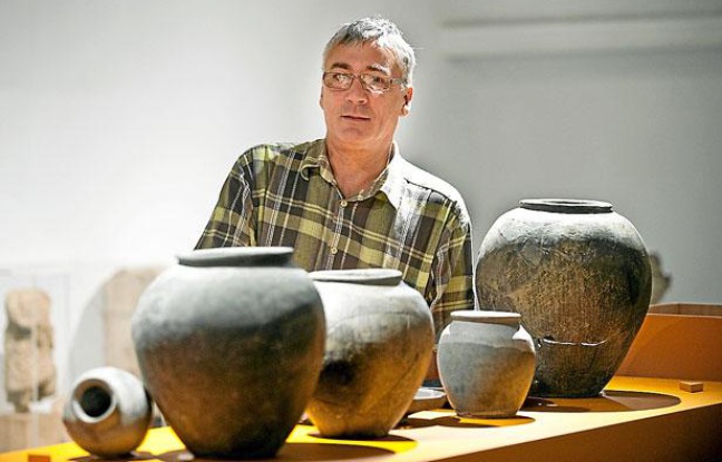L'archéologue de l'Inrap du grand sud-ouest Christophe Siveix L'archéologue de l'Inrap du grand sud-ouest Christophe Siveix