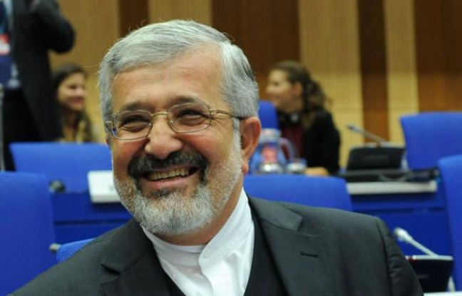 L'Iran a rejeté mardi les critiques des Etats-Unis et de pays européens ayant qualifié de provocation l'annonce de l'enrichissement d'uranium dans le nouveau site de Fordo, estimant que leurs motivations étaient politiques. L'Iran a rejeté mardi les critiques des Etats-Unis et de pays européens ayant qualifié de provocation l'annonce de l'enrichissement d'uranium dans le nouveau site de Fordo, estimant que leurs motivations étaient politiques.