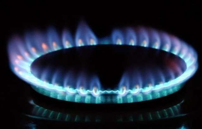 Le gouvernement n'accordera pas à GDF Suez la hausse de 7% des tarifs du gaz qu'il demande, et veut réformer leurs règles d'évolution, actuellement adossées aux cours du pétrole et qui conduisent le groupe gazier à réclamer des augmentations trimestrielles importantes. Le gouvernement n'accordera pas à GDF Suez la hausse de 7% des tarifs du gaz qu'il demande, et veut réformer leurs règles d'évolution, actuellement adossées aux cours du pétrole et qui conduisent le groupe gazier à réclamer des augmentations trimestrielles importantes.