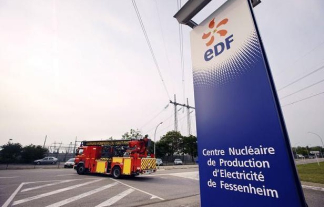La centrale nucléaire de Fessenheim, doyenne du parc français, sera fermée comme promis par le président François Hollande "le plus tôt possible" mais "dans le dialogue social", a déclaré la ministre de l'Ecologie et de l'Energie, Delphine Batho, au Journal du Dimanche. La centrale nucléaire de Fessenheim, doyenne du parc français, sera fermée comme promis par le président François Hollande "le plus tôt possible" mais "dans le dialogue social", a déclaré la ministre de l'Ecologie et de l'Energie, Delphine Batho, au Journal du Dimanche.