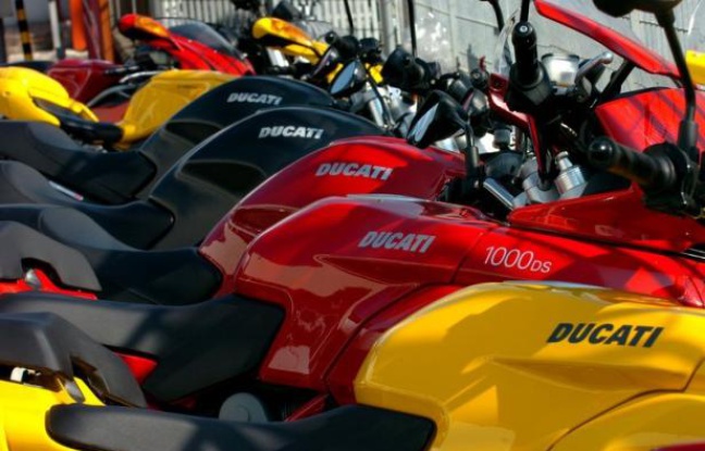 Le constructeur automobile allemand haut de gamme Audi, filiale de Volkswagen, a annoncé mercredi le rachat du fabricant italien de motos Ducati Le constructeur automobile allemand haut de gamme Audi, filiale de Volkswagen, a annoncé mercredi le rachat du fabricant italien de motos Ducati