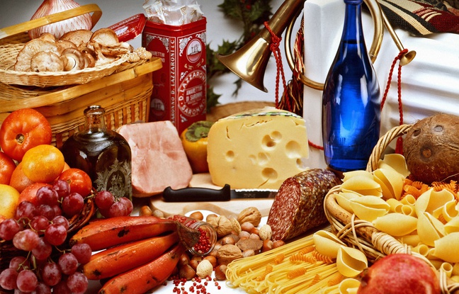 Des légumes, du fromage, de la viande, etc. Illustration. Des légumes, du fromage, de la viande, etc. Illustration.