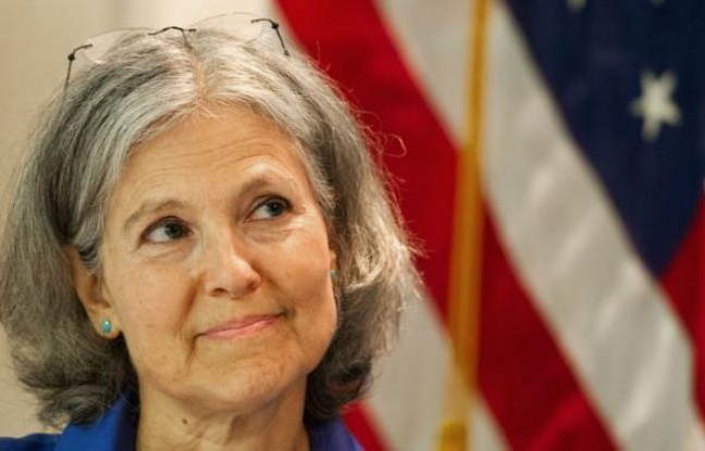 Les Verts américains --minoritaires dans le système de bipartisme américain-- ont désigné samedi Jill Stein pour les représenter à l'élection présidentielle de novembre, où cette pédiatre de 62 ans défendra des idées fermement ancrées à gauche. Les Verts américains --minoritaires dans le système de bipartisme américain-- ont désigné samedi Jill Stein pour les représenter à l'élection présidentielle de novembre, où cette pédiatre de 62 ans défendra des idées fermement ancrées à gauche.