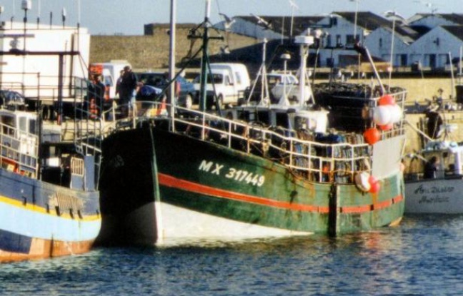 Les marins du bateau breton Le Sokalique, éperonné en 2007 par un cargo turc sous pavillon des îles Kiribati en 2007, ont évoqué mardi avec émotion, au procès des responsables présumés à Brest, le "choc" perçu la nuit du drame qui a coûté la vie à leur patron Bernard Jobard Les marins du bateau breton Le Sokalique, éperonné en 2007 par un cargo turc sous pavillon des îles Kiribati en 2007, ont évoqué mardi avec émotion, au procès des responsables présumés à Brest, le "choc" perçu la nuit du drame qui a coûté la vie à leur patron Bernard Jobard