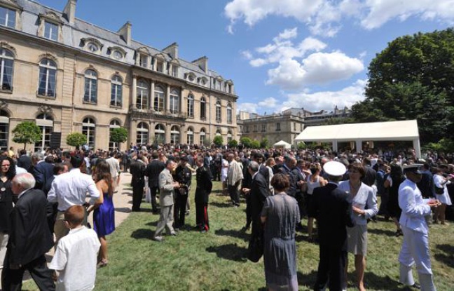 La garden party de l'Elysée du 14 juillet 2009. La garden party de l'Elysée du 14 juillet 2009.