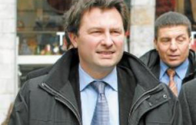 Le socialiste Dominique Baert (à gauche) s'est montré le plus assidu, l'UMP Sébastien Huyghe le plus productif. Le socialiste Dominique Baert (à gauche) s'est montré le plus assidu, l'UMP Sébastien Huyghe le plus productif.