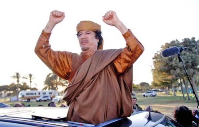 Mouammar Kadhafi pourrait être poursuivi pour crimes contre l'humanité. Mouammar Kadhafi pourrait être poursuivi pour crimes contre l'humanité.
