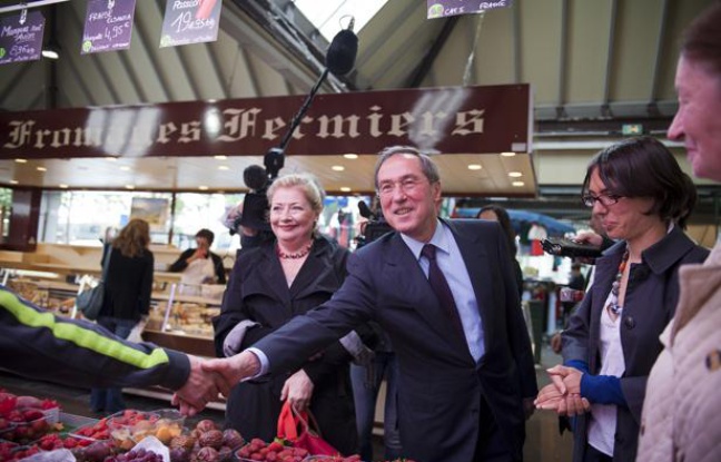 Le 6 juin 2012. Claude Gueant en campagne pour les legislatives au marche de Billancourt dans la 9eme circonscription des Hauts-de-Seine. Le 6 juin 2012. Claude Gueant en campagne pour les legislatives au marche de Billancourt dans la 9eme circonscription des Hauts-de-Seine.