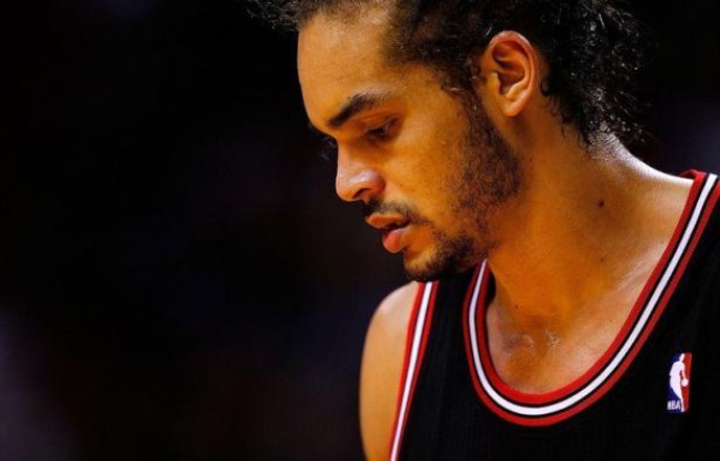 On connaîtra jeudi les douze basketteurs français pour les jeux Olympiques de Londres: si le forfait de Joakim Noah est acté, Tony Parker, qui se rend aux Etats-Unis pour faire examiner son oeil, figurera sur la liste en espérant qu'il puisse rapidement confirmer sa participation. On connaîtra jeudi les douze basketteurs français pour les jeux Olympiques de Londres: si le forfait de Joakim Noah est acté, Tony Parker, qui se rend aux Etats-Unis pour faire examiner son oeil, figurera sur la liste en espérant qu'il puisse rapidement confirmer sa participation.