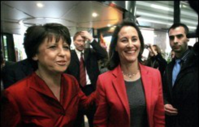 La maire de Lille, Martine Aubry, a appelé vendredi les socialistes à être "tous derrière" leur candidate à l'élection présidentielle Ségolène Royal, tandis que celle-ci saluait "une élue de terrain" qui a eu "le souci de (...) la mixité sociale". La maire de Lille, Martine Aubry, a appelé vendredi les socialistes à être "tous derrière" leur candidate à l'élection présidentielle Ségolène Royal, tandis que celle-ci saluait "une élue de terrain" qui a eu "le souci de (...) la mixité sociale".