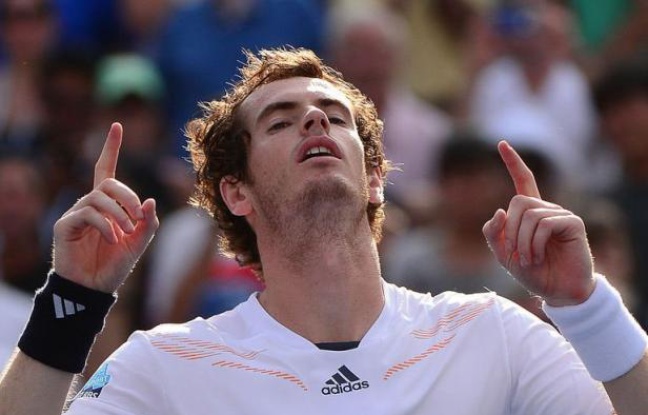 Andy Murray, tête de série N.3, s'est qualifié samedi pour sa deuxième finale de l'US Open et sa cinquième finale en Grand Chelem en dominant le Tchèque Tomas Berdych (N.6) 5-7, 6-2, 6-1, 7-6 (9/7). Andy Murray, tête de série N.3, s'est qualifié samedi pour sa deuxième finale de l'US Open et sa cinquième finale en Grand Chelem en dominant le Tchèque Tomas Berdych (N.6) 5-7, 6-2, 6-1, 7-6 (9/7).