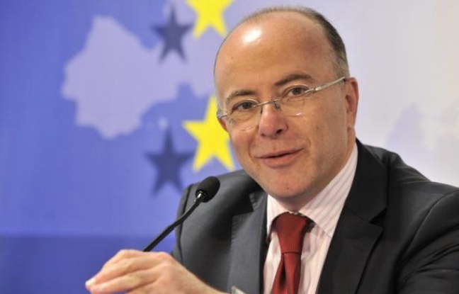 Le vote du traité sera "un test de la capacité de la majorité à se rassembler sur des sujets essentiels", a jugé dimanche le ministre aux Affaires européennes, Bernard Cazeneuve, pour qui les élus récalcitrants affaibliront "l'ambition de transformation de l'Europe" de François Hollande. Le vote du traité sera "un test de la capacité de la majorité à se rassembler sur des sujets essentiels", a jugé dimanche le ministre aux Affaires européennes, Bernard Cazeneuve, pour qui les élus récalcitrants affaibliront "l'ambition de transformation de l'Europe" de François Hollande.