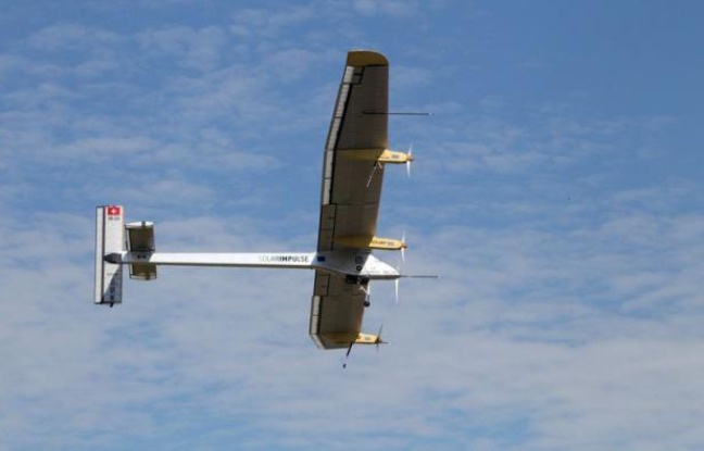 L'avion solaire suisse Solar Impulse redécollera de nouveau jeudi matin de Rabat vers Ouarzazate, dans le Sud du Maroc, après avoir fait demi-tour la semaine dernière en raison de conditions météorologiques défavorables, a indiqué à l'AFP mercredi un responsable du projet. L'avion solaire suisse Solar Impulse redécollera de nouveau jeudi matin de Rabat vers Ouarzazate, dans le Sud du Maroc, après avoir fait demi-tour la semaine dernière en raison de conditions météorologiques défavorables, a indiqué à l'AFP mercredi un responsable du projet.