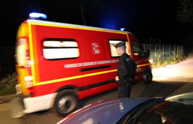 La police scientifique a retrouvé une fillette de 4 ans, sauve, dans la nuit du 5 au 6 septembre près de Chevaline, sur les hauteurs du Lac d'Annecy. La police scientifique a retrouvé une fillette de 4 ans, sauve, dans la nuit du 5 au 6 septembre près de Chevaline, sur les hauteurs du Lac d'Annecy.