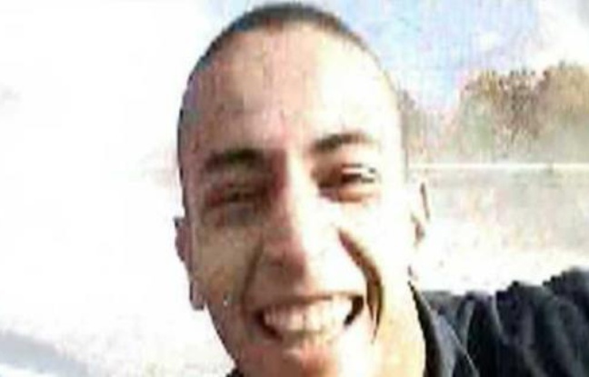 Mohammed Merah, l'auteur présumé de sept assasinats à Toulouse et Montauban, dans une vidéo diffusée sur France 2 le 21 mars 2012. Mohammed Merah, l'auteur présumé de sept assasinats à Toulouse et Montauban, dans une vidéo diffusée sur France 2 le 21 mars 2012.