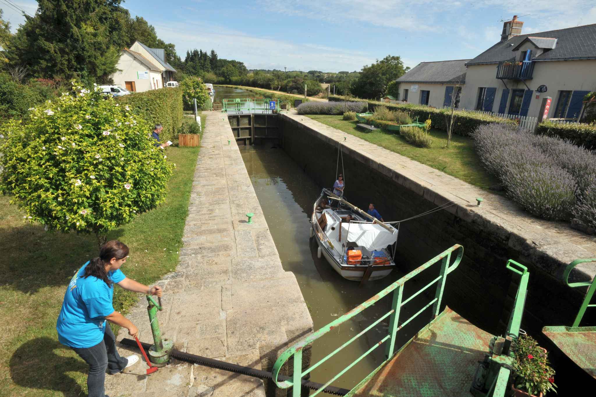 Canal de Nantes à Brest Navigation restreinte en raison du manque d'eau Canal de Nantes à Brest Navigation restreinte en raison du manque d'eau