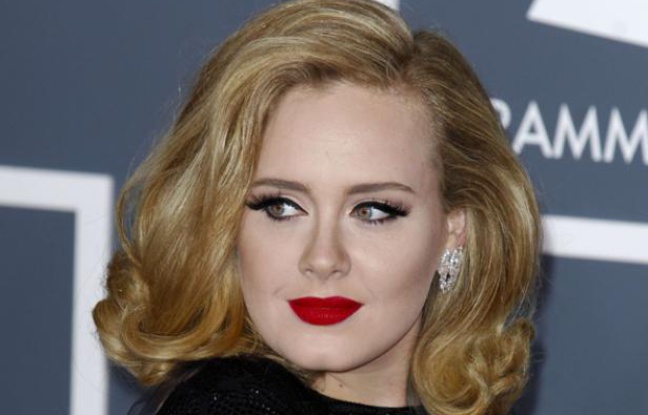 La chanteuse Adele aux Grammy Awards, le 12 février 2012. La chanteuse Adele aux Grammy Awards, le 12 février 2012.