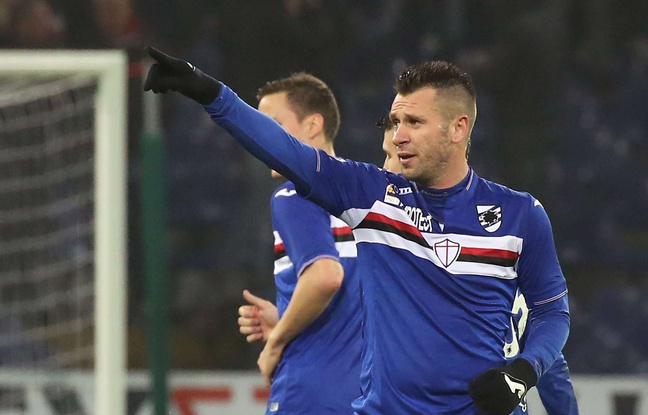 Antonio Cassano sous le maillot de la Sampdoria le 10 janvier 2016. Antonio Cassano sous le maillot de la Sampdoria le 10 janvier 2016.