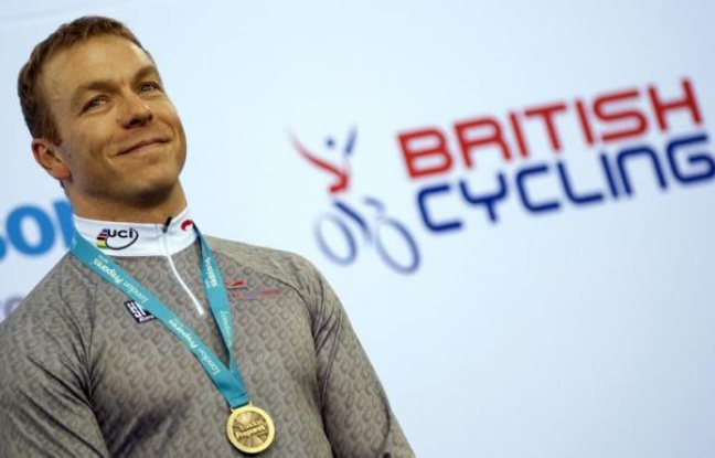 Le pistard britannique Chris Hoy a été choisi comme porte-drapeau de la délégation de la Grande-Bretagne pour la cérémonie d'ouverture des jeux Olympiques de Londres vendredi, a-t-on appris lundi. Le pistard britannique Chris Hoy a été choisi comme porte-drapeau de la délégation de la Grande-Bretagne pour la cérémonie d'ouverture des jeux Olympiques de Londres vendredi, a-t-on appris lundi.