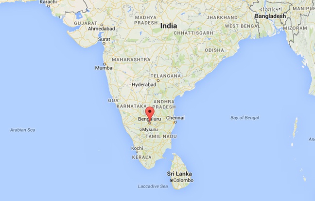 La police indienne a arrêté jeudi cinq hommes dans l'enquête sur des violences subies par une étudiante tanzanienne frappée par une foule en furie à Bangalore. La police indienne a arrêté jeudi cinq hommes dans l'enquête sur des violences subies par une étudiante tanzanienne frappée par une foule en furie à Bangalore.