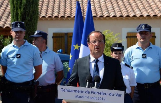 La sécurité est "non seulement une priorité mais une obligation": cent jours après son élection, François Hollande a promis mardi de répondre avec toute la rigueur républicaine à l'insécurité, lors d'une visite coïncidant avec les violences survenues à Amiens. La sécurité est "non seulement une priorité mais une obligation": cent jours après son élection, François Hollande a promis mardi de répondre avec toute la rigueur républicaine à l'insécurité, lors d'une visite coïncidant avec les violences survenues à Amiens.