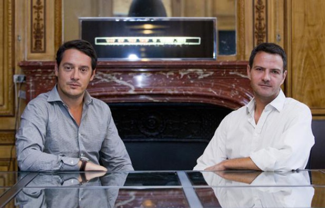 Jérôme Kerviel (d.) et son avocat Me Koubbi, le 9 septembre 2013 à Paris. Jérôme Kerviel (d.) et son avocat Me Koubbi, le 9 septembre 2013 à Paris.