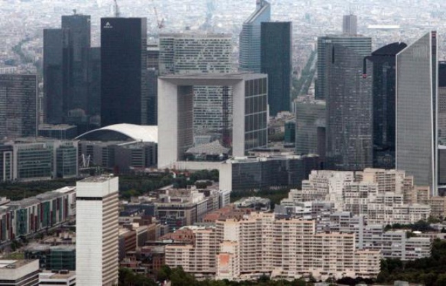 Les dirigeants des sociétés cotées hors CAC 40 ont touché en 2011 des rémunérations environ cinq fois moins élevées que leurs homologues du CAC 40, selon une étude publiée par l'observatoire financier de l'association ATH. Les dirigeants des sociétés cotées hors CAC 40 ont touché en 2011 des rémunérations environ cinq fois moins élevées que leurs homologues du CAC 40, selon une étude publiée par l'observatoire financier de l'association ATH.