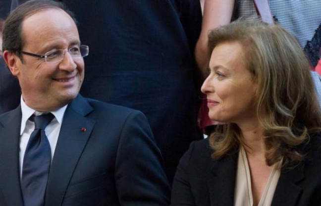 Valérie Trierweiler a recommencé à tweeter dimanche pour saluer le discours de son compagnon François Hollande lors de la cérémonie de commémoration de la rafle du Vél d'hiv, qualifié de "très émouvant". Valérie Trierweiler a recommencé à tweeter dimanche pour saluer le discours de son compagnon François Hollande lors de la cérémonie de commémoration de la rafle du Vél d'hiv, qualifié de "très émouvant".