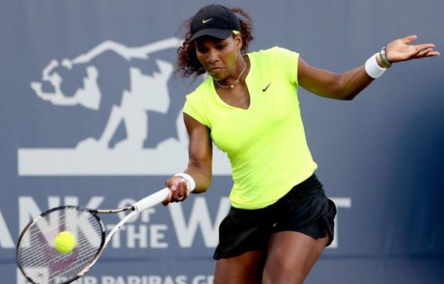 L'Américaine Serena Williams, tenante du titre et sacrée à Wimbledon, rencontrera sa jeune compatriote Coco Vandeweghe, 20 ans, en finale du tournoi de Stanford (Californie), dimanche. L'Américaine Serena Williams, tenante du titre et sacrée à Wimbledon, rencontrera sa jeune compatriote Coco Vandeweghe, 20 ans, en finale du tournoi de Stanford (Californie), dimanche.