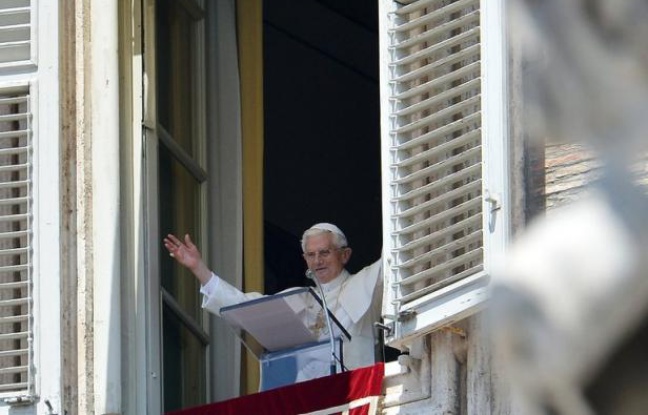Benoît XVI a déploré dimanche, dans un message au 15ème congrés eucharistique international qui s'achève à Dublin, que les religieux pédophiles aient "miné la crédibilité du message de l'Eglise", ébranlant "de manière épouvantable" la foi des croyants. Benoît XVI a déploré dimanche, dans un message au 15ème congrés eucharistique international qui s'achève à Dublin, que les religieux pédophiles aient "miné la crédibilité du message de l'Eglise", ébranlant "de manière épouvantable" la foi des croyants.