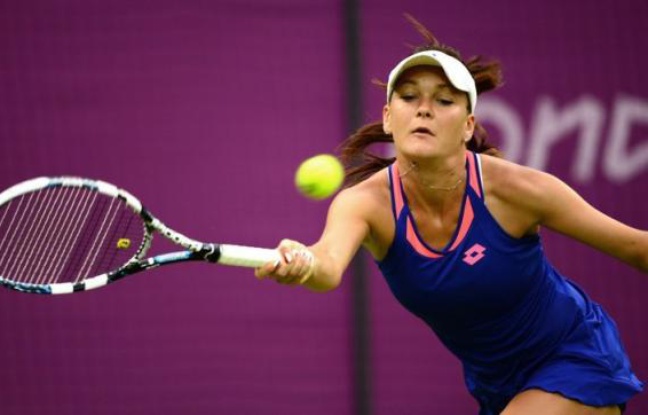 La Polonaise Agnieszka Radwanska, tête de série N.2, a été éliminée du tournoi de simple dames des jeux Olympiques 2012 dès son entrée en lice par l'Allemande Julia Görges, dimanche. La Polonaise Agnieszka Radwanska, tête de série N.2, a été éliminée du tournoi de simple dames des jeux Olympiques 2012 dès son entrée en lice par l'Allemande Julia Görges, dimanche.