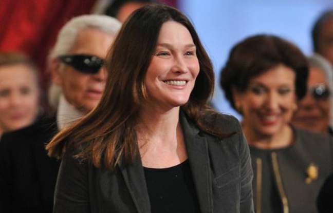 Carla Bruni-Sarkozy au palais de l'Elysée, à Paris, le 14 mars 2012. Carla Bruni-Sarkozy au palais de l'Elysée, à Paris, le 14 mars 2012.