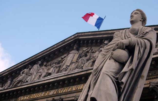 Vue de l'Assemblée nationale. Vue de l'Assemblée nationale.