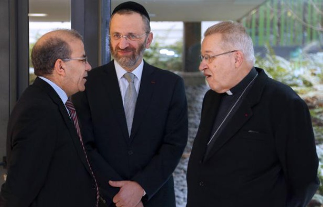 Le président du Conseil français du culte musulman Mohammed Moussaoui, le Grand rabbin de France Gilles Bernheim et le président des évêques de France André Vingt-Trois, le 29 novembre 2012, avant une audition à l'Assemblée nationale. Le président du Conseil français du culte musulman Mohammed Moussaoui, le Grand rabbin de France Gilles Bernheim et le président des évêques de France André Vingt-Trois, le 29 novembre 2012, avant une audition à l'Assemblée nationale.