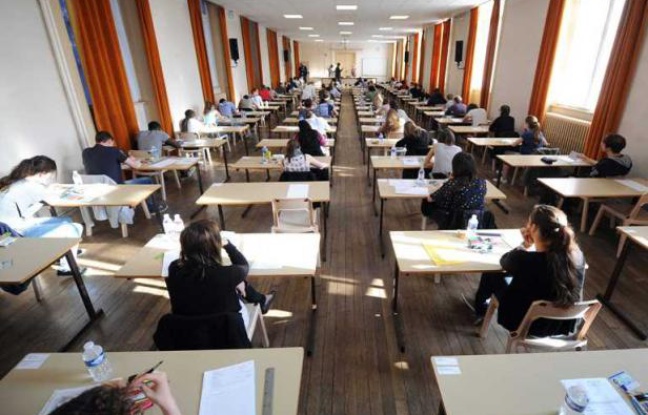 Illustration. Une salle d'examen à Nancy le jour de la première épreuve du bac 2012. Illustration. Une salle d'examen à Nancy le jour de la première épreuve du bac 2012.