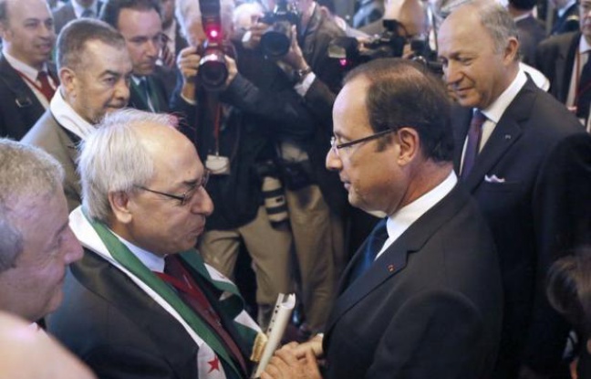 Le président François Hollande a mis l'accent vendredi, lors de la réunion des Amis de la Syrie, sur le bilan dans ce pays "terrible et insupportable pour la conscience humaine et la sécurité", pour appeler l'Onu à agir "le plus vite possible" afin de soutenir le plan de Kofi Annan. Le président François Hollande a mis l'accent vendredi, lors de la réunion des Amis de la Syrie, sur le bilan dans ce pays "terrible et insupportable pour la conscience humaine et la sécurité", pour appeler l'Onu à agir "le plus vite possible" afin de soutenir le plan de Kofi Annan.