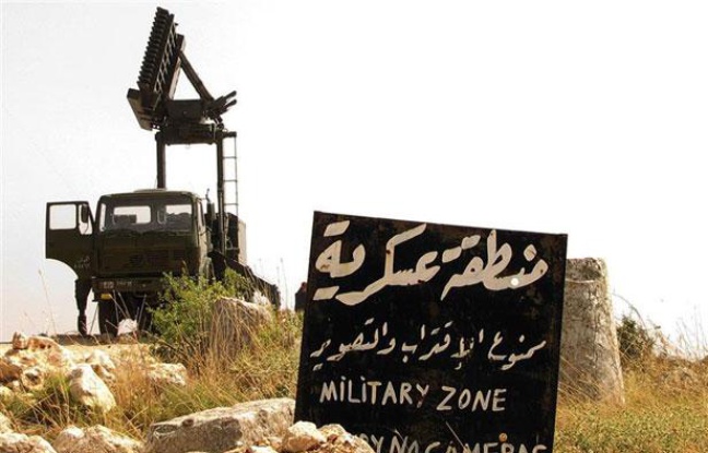 Un véhicule militaire près d'Alep, au nord de la Syrie, le 24 juin 2012. Un véhicule militaire près d'Alep, au nord de la Syrie, le 24 juin 2012.