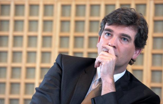 Le ministre du Redressement productif, Arnaud Montebourg, a annoncé jeudi dans les Echos le lancement d'un programme de relocalisation en France d'activités industrielles, visant 300 entreprises, doublé d'un outil pour calculer les avantages financiers d'une telle démarche. Le ministre du Redressement productif, Arnaud Montebourg, a annoncé jeudi dans les Echos le lancement d'un programme de relocalisation en France d'activités industrielles, visant 300 entreprises, doublé d'un outil pour calculer les avantages financiers d'une telle démarche.