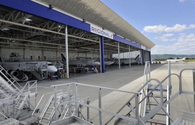 Comme prévu, un tiers des vols de Regional, filiale d'Air France, ont été annulés samedi au deuxième jour d'une grève lancée par plusieurs syndicats inquiets pour la pérennité des emplois.s. Comme prévu, un tiers des vols de Regional, filiale d'Air France, ont été annulés samedi au deuxième jour d'une grève lancée par plusieurs syndicats inquiets pour la pérennité des emplois.s.