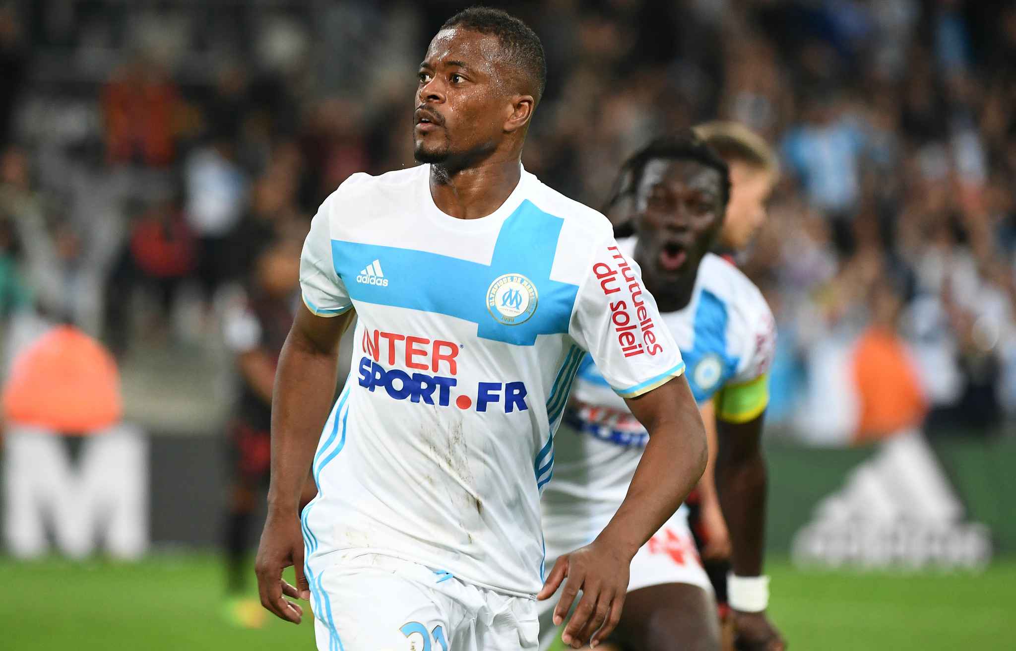 Dugarry en remet une couche sur Evra