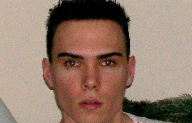 Le Canadien Luka Rocco Magnotta, auteur présumé du meurtre et du dépeçage du corps d'un étudiant chinois à Montréal, a quitté lundi l'Allemagne pour le Canada où il doit être jugé. Le Canadien Luka Rocco Magnotta, auteur présumé du meurtre et du dépeçage du corps d'un étudiant chinois à Montréal, a quitté lundi l'Allemagne pour le Canada où il doit être jugé.