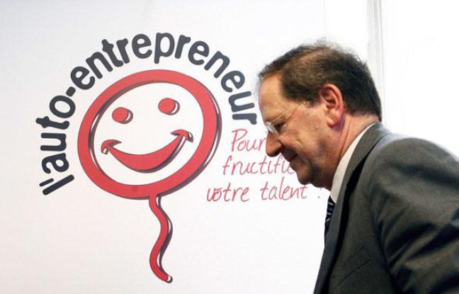 Hervé Novelli, ancien Ministre du Commerce, de l'Artisanat, des PME, du Tourisme des Services et de la Consommation lors du lancement en juin dernier de la quinzaine de l'Auto-entrepreneur organisee par l'UAE et la Mairie du 15eme. Paris, FRANCE, 14/06/201 Hervé Novelli, ancien Ministre du Commerce, de l'Artisanat, des PME, du Tourisme des Services et de la Consommation lors du lancement en juin dernier de la quinzaine de l'Auto-entrepreneur organisee par l'UAE et la Mairie du 15eme. Paris, FRANCE, 14/06/201