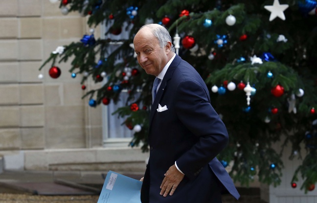 Laurent Fabius, ministre des Affaires étrangères et du Développement international, le 11 janvier 2016 à Paris. Laurent Fabius, ministre des Affaires étrangères et du Développement international, le 11 janvier 2016 à Paris.