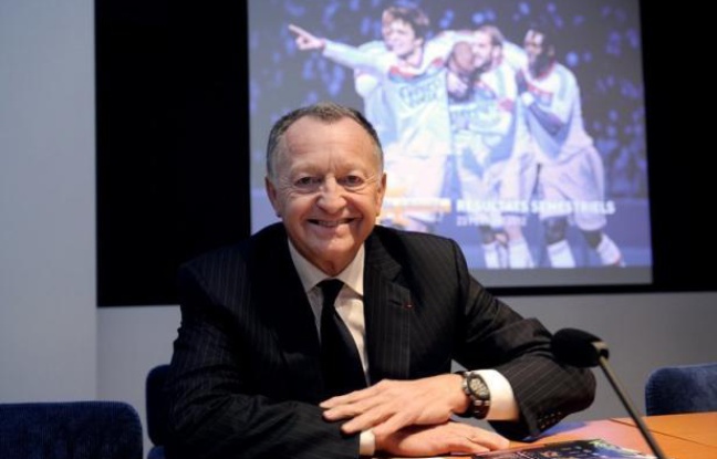 Le tribunal administratif de Lyon a rejeté mardi les requêtes de trois riverains du futur Grand Stade de Lyon visant à faire annuler la déclaration d'intérêt général de ce stade censé accueillir des matches de l'Euro-2016 de football et dont la construction n'a pas commencé. Le tribunal administratif de Lyon a rejeté mardi les requêtes de trois riverains du futur Grand Stade de Lyon visant à faire annuler la déclaration d'intérêt général de ce stade censé accueillir des matches de l'Euro-2016 de football et dont la construction n'a pas commencé.