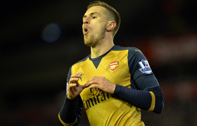 Le milieu de terrain d'Arsenal Aaron Ramsey, le 13 janvier 2016 à Liverpool. Le milieu de terrain d'Arsenal Aaron Ramsey, le 13 janvier 2016 à Liverpool.