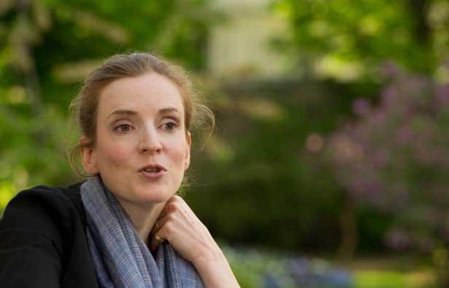 La ministre de l'Environnement Nathalie Kosciusko-Morizet, le 6 avril 2011 dans les jardins du ministère La ministre de l'Environnement Nathalie Kosciusko-Morizet, le 6 avril 2011 dans les jardins du ministère