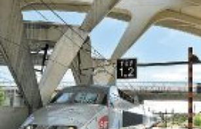 Lyon-Turin passerait par l'aéroport. Lyon-Turin passerait par l'aéroport.