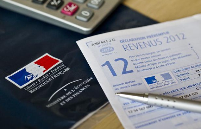 Formulaire de déclaration des impôts 2012. Formulaire de déclaration des impôts 2012.